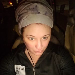 Meet your Posher, Stefanie